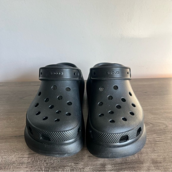 Crocs Mega Crush Black Unisex Clog Size 6 or 8 SKU#24827 - Picture 2 of 7